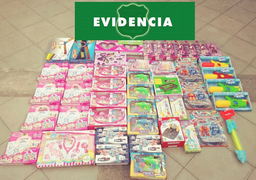 Detienen a dos sujetos acusados de robar regalos navideños desde sede social en Rancagua