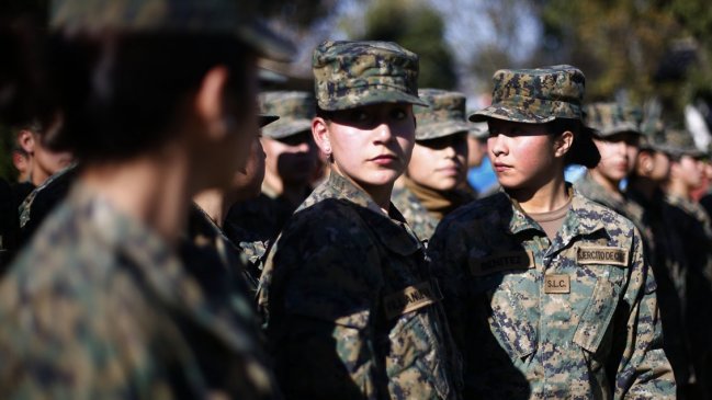 Cámara de Diputados aprobó proyecto que da fuero maternal a funcionarias de las FFAA