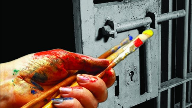 Preso intentó violar a su profesora de arte en la cárcel en Argentina