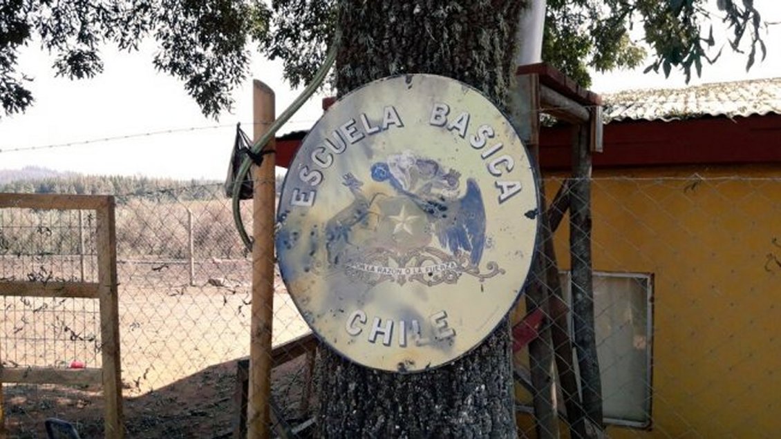 Escuelas rurales de Cauquenes recibirán 300 millones de pesos para mejoras