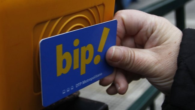 A poco más de dos meses de la última alza, estudian volver a subir pasaje del Transantiago