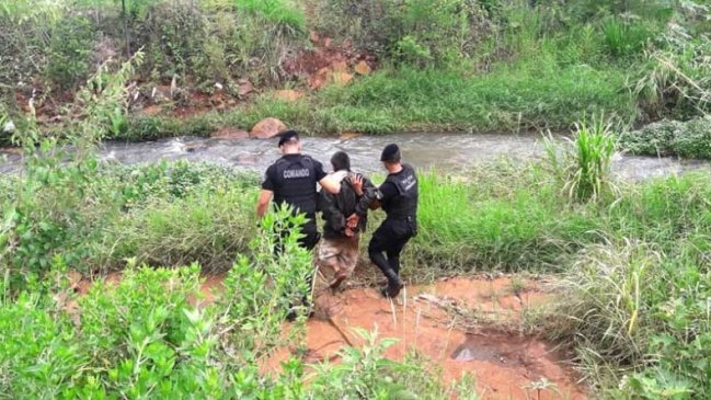 Mujer fue a ver a sus hermanos y la violaron en un terreno baldío