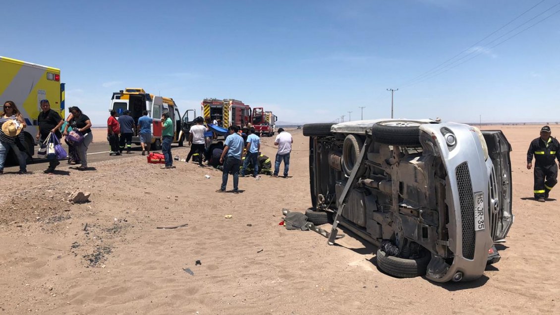 Volcamiento dejó cuatro lesionados en ruta de Tarapacá