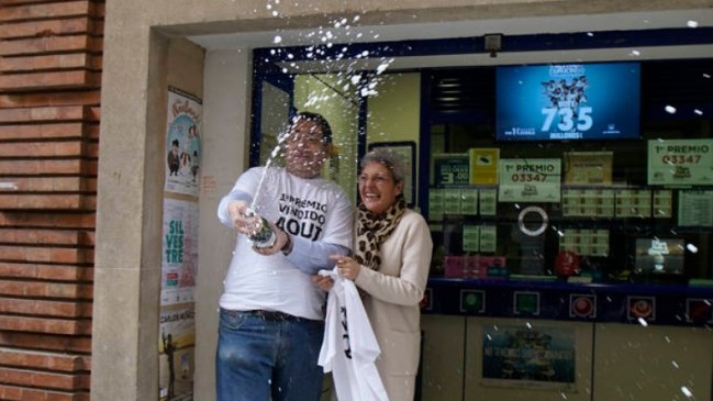 Hombre se ganó la lotería, la cobró y murió al día siguiente