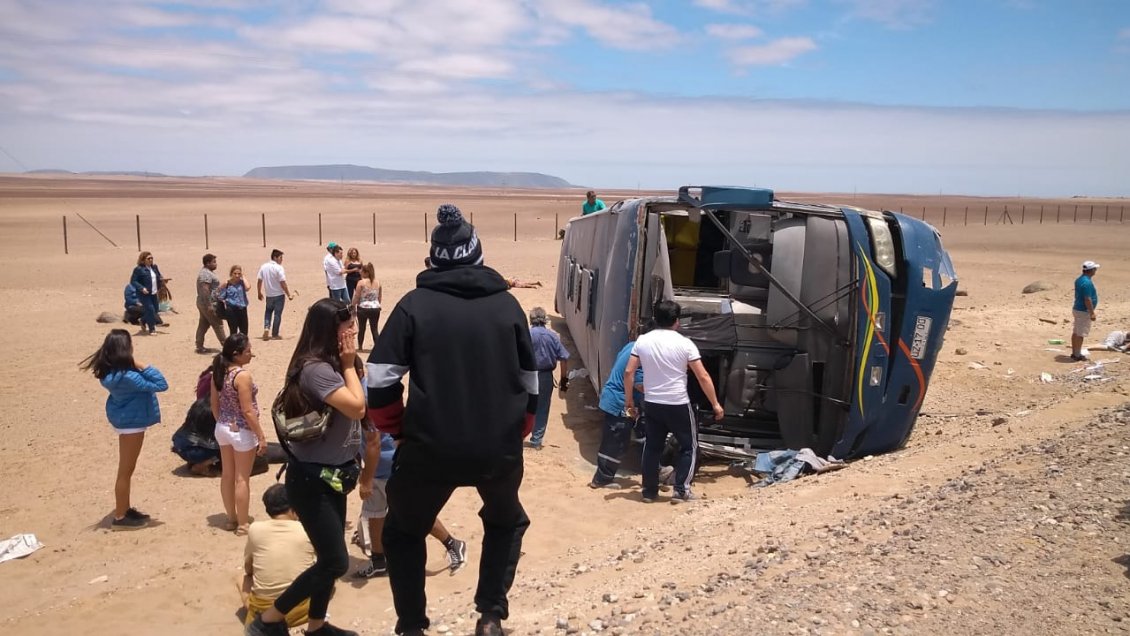 Un bus volcó en las cercanías de Caldera: 16 lesionados