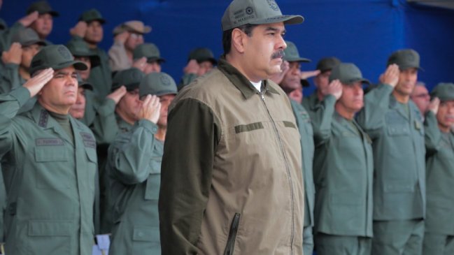 Maduro ordena redoblar la vigilancia en la frontera con Colombia
