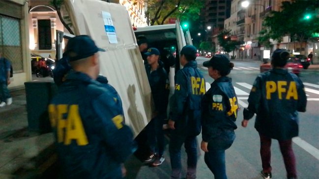 Incautaron 33 obras de arte en departamento de Cristina Fernández