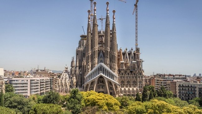 Un sujeto fue detenido por intentar entrar con cargadores de pistola a la Sagrada Familia
