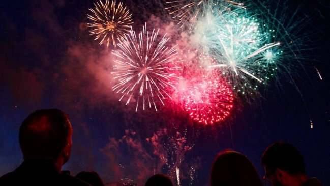 Año Nuevo: Llueva o truene, esta noche habrá fuegos artificiales en Puerto Varas