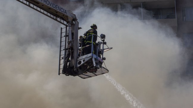 Incendio afectó a cité ubicado en el centro de Santiago
