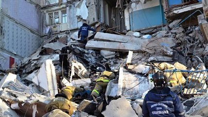   Explosión de gas provocó el derrumbe de un edificio en Rusia: Hay al menos cuatro muertos 