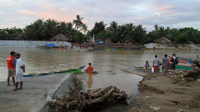 Filipinas: Tormenta tropical Usman deja al menos 85 muertos y 20 desaparecidos