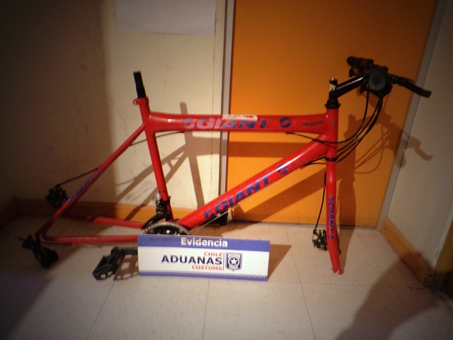 Joven ocultó marihuana en el marco de su bicicleta y un perro lo descubrió