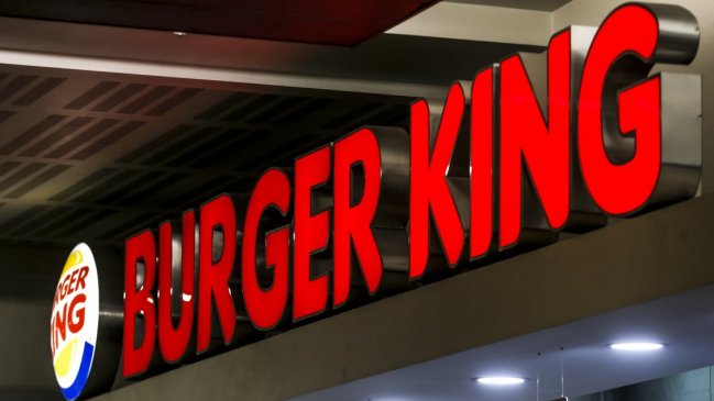 Hombre demanda a Burger King y exige comer gratis 