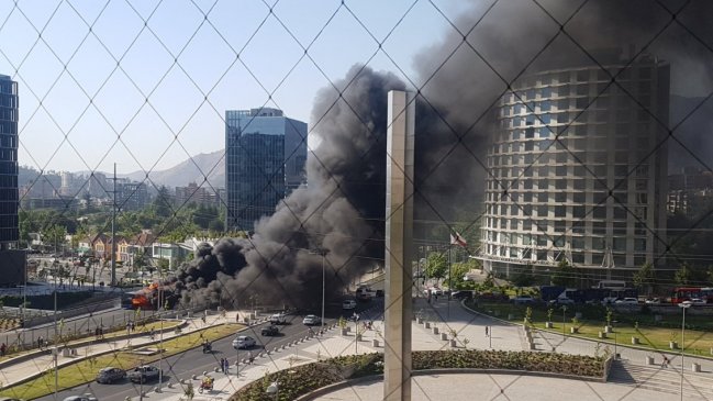 Un bus del Transantiago se incendió en Vitacura