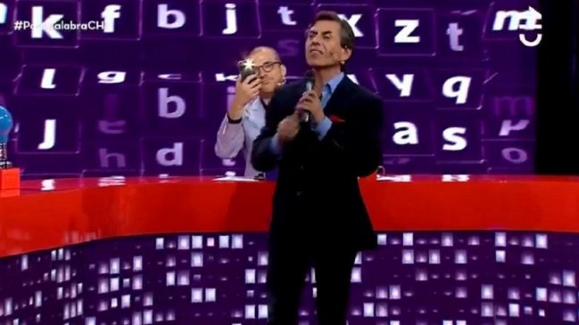 Claudio Fariña sorprendió en el canto con éxito de Inti Illimani