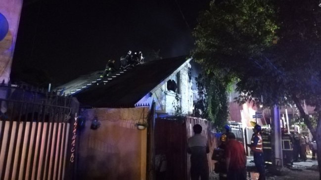 Incendio en viviendas de La Florida dejó una persona fallecida