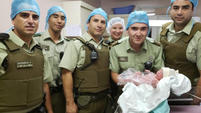 Iquique: Mujer dio a luz en plena calle