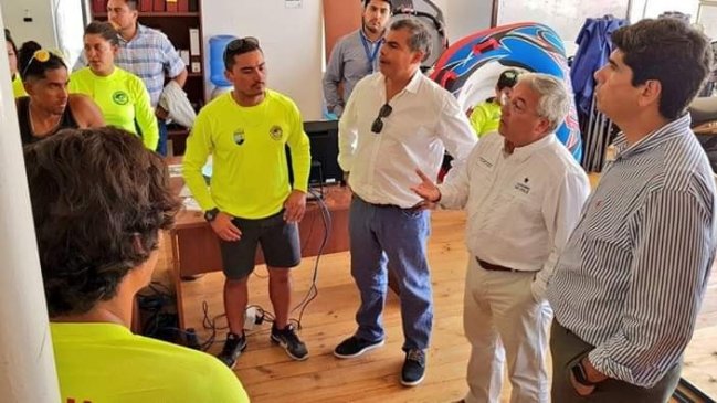 Salvavidas de Iquique retoman su trabajo después de reunión con alcalde Soria