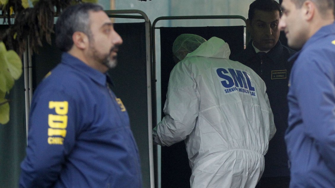 Cuerpo de una mujer maniatada apareció flotando en río de Talca