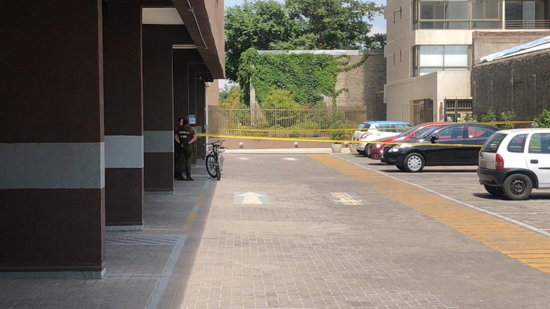 Niño de cuatro años murió tras caer de un décimo piso en Santiago