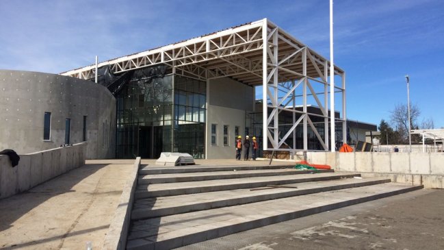 Tras 15 meses paralizada, reinician la construcción de Cesfam en Coihueco