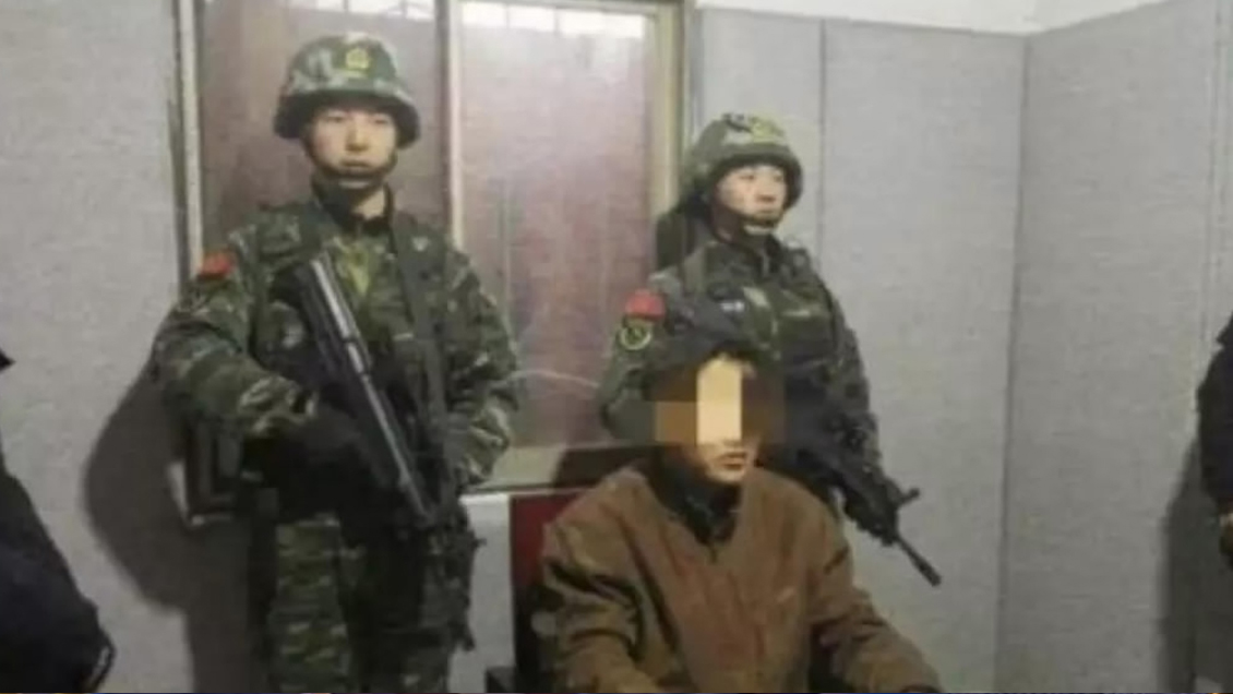 Condenan a muerte a hombre que asesinó a tres vecinos por crimen de su madre