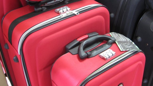 Macabro: Descubren los restos de una familia al interior de unas maletas