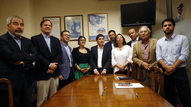 Oposición posterga acusación constitucional contra Chadwick hasta análisis de equipo jurídico