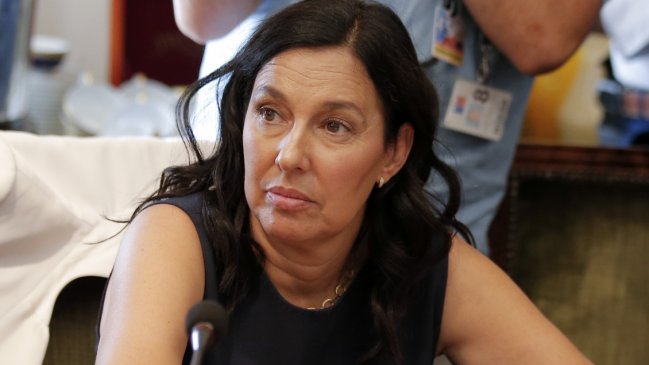 Ministra Kantor defendió cargo de su hijo en la APEC: Tiene todas las competencias