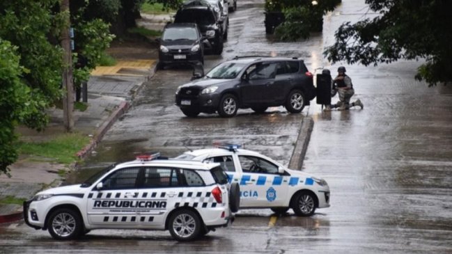 Hombre se atrincheró y tomó rehenes en peluquería de Montevideo