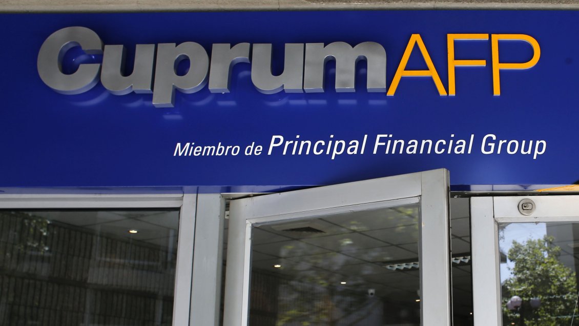 Superintendencia de Pensiones multó a Cuprum y PlanVital