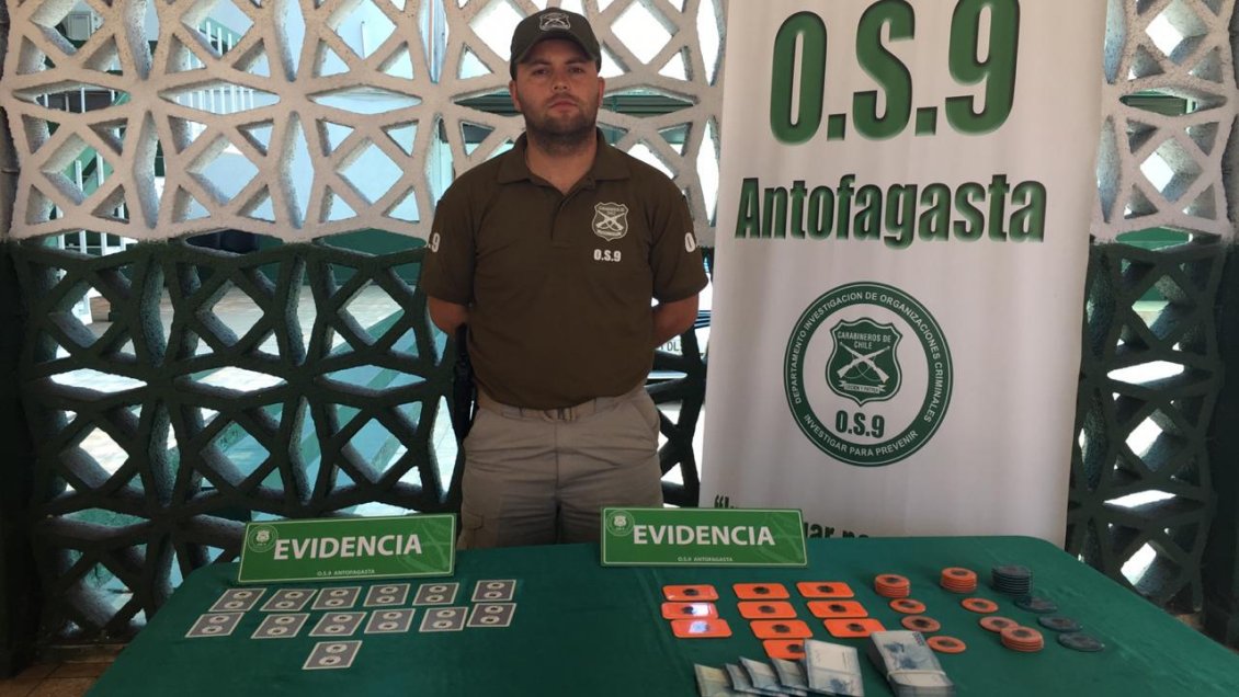 Cuatro detenidos por usar cartas entintadas en casino de Antofagasta