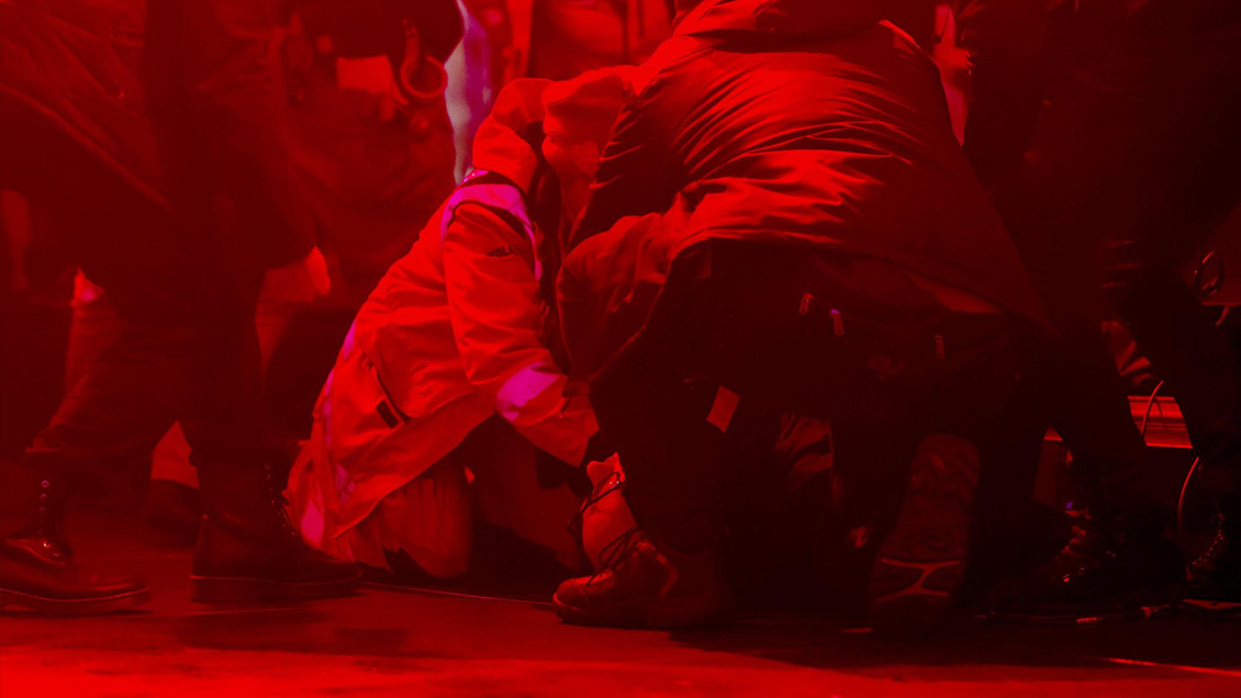Alcalde polaco en estado crítico tras ser apuñalado en acto benéfico