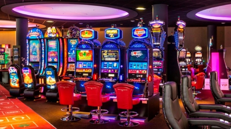 Mujer ganó millones de pesos en un casino pero un error la frustró