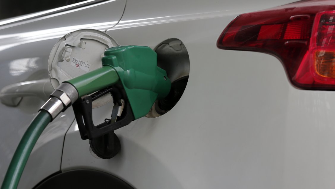 Precios de los combustibles vuelven a bajar este jueves