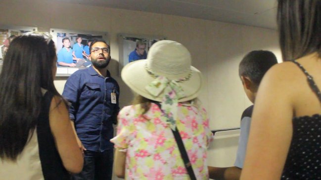 Antofagasta: Niños de Aldea SOS visitaron librería flotante más grande del mundo