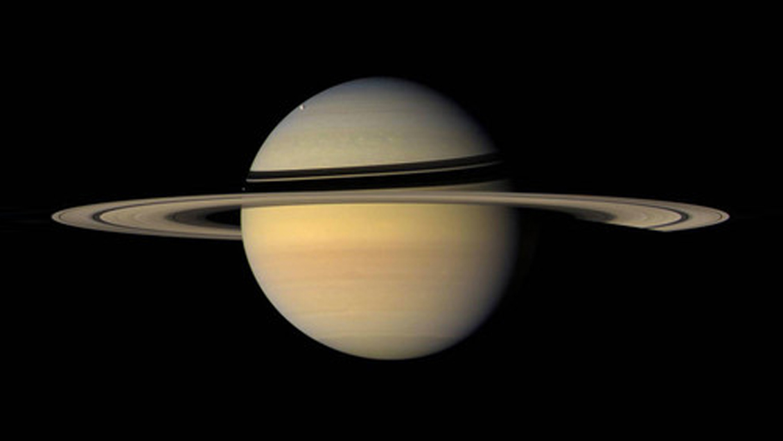 Los anillos de Saturno son más jóvenes que el planeta