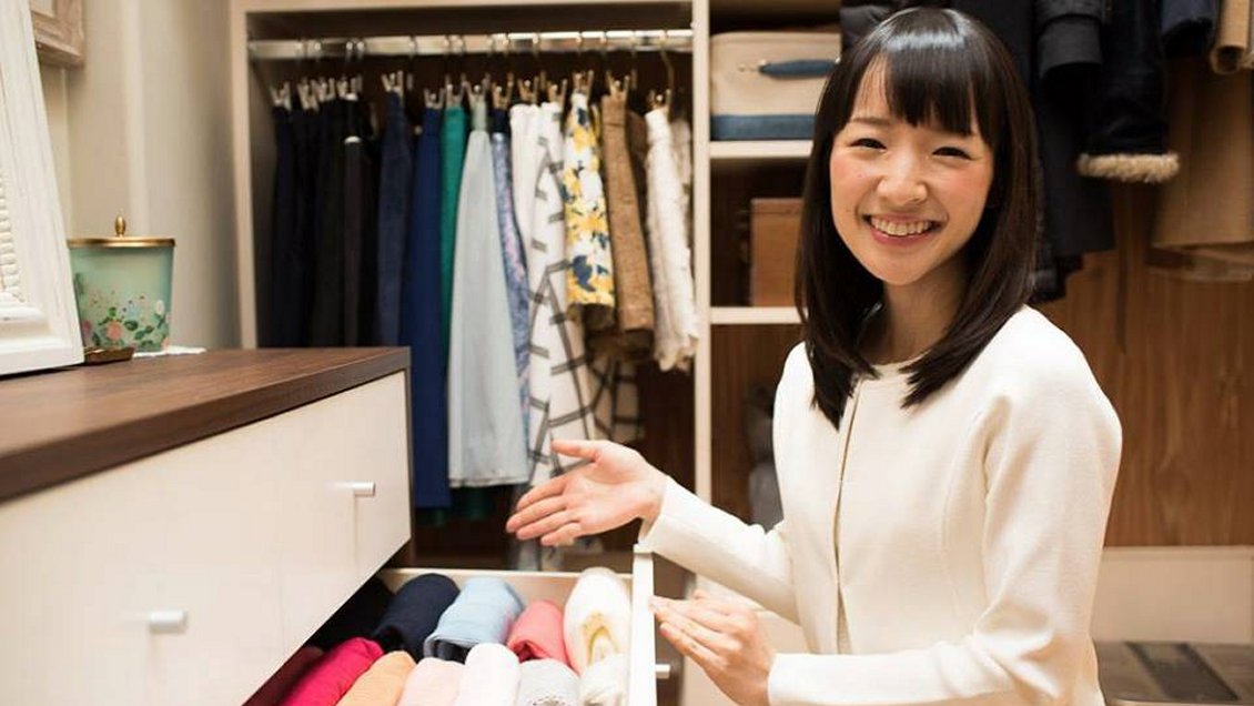 Periodista acusó al método Marie Kondo de provocar 