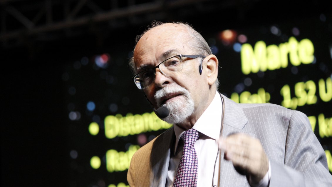 Cientos de personas aplaudieron charla abierta de José Maza en Iquique