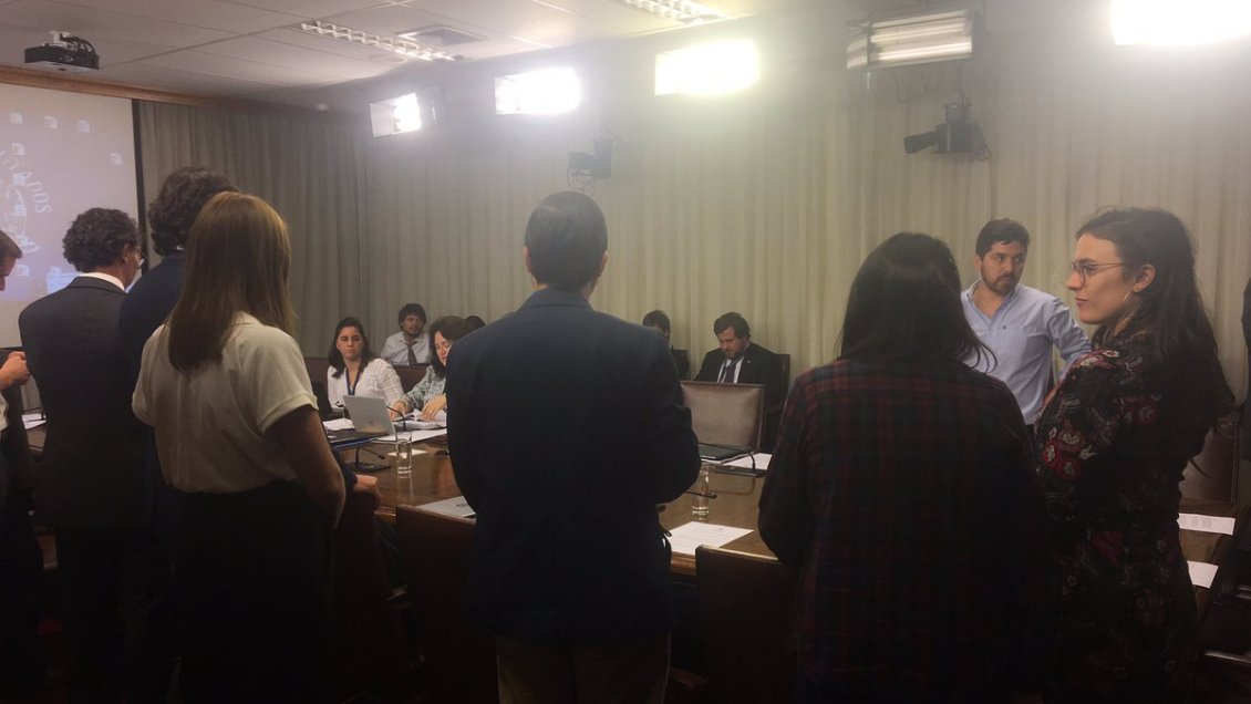 Comisión que debía revisar proyecto de 