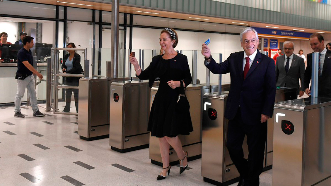 Ministra de Transportes respondió a troleo tras elogio de Pamela Jiles