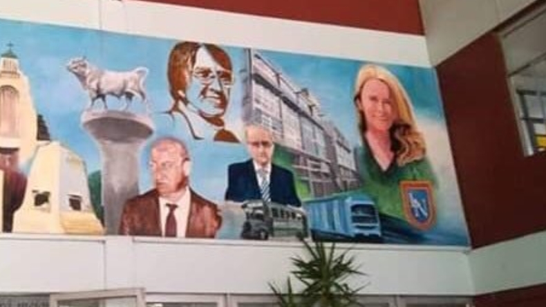 Cathy Barriga defendió su presencia en mural: 