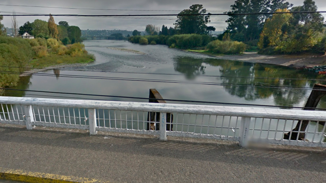 Fisco debe pagar 203 millones a constructora por alza en costos de la construcción de un puente