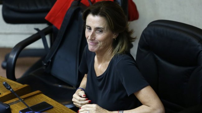 Ministra Cubillos respondió a críticas: Nuestro eje es la calidad de la educación pública