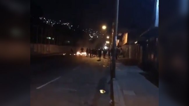 Venezolanos protestan por segunda noche consecutiva contra Maduro