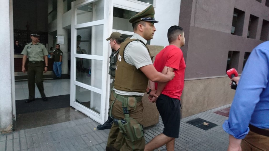 Carabineros detuvo a dos sujetos por cocinar droga sintética en el centro de Santiago