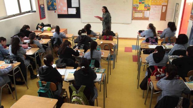 Burocracia educacional: Colegios realizan más de 2 mil trámites