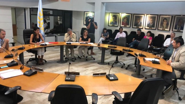 Falta de quórum impidió aprobar contrato de mantención para alumbrado público en Antofagasta