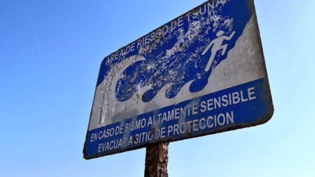 Deterioro y falta de señaléticas de tsunami preocupa a autoridades de Arica
